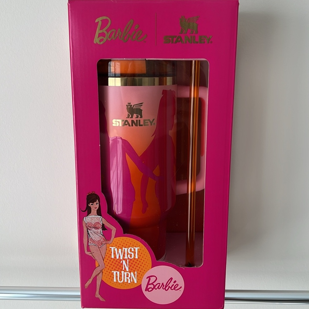 NEW Stanley BARBIE '60S TWIST 'N TURN
40 OZ QUENCHER - Picture 3 of 16